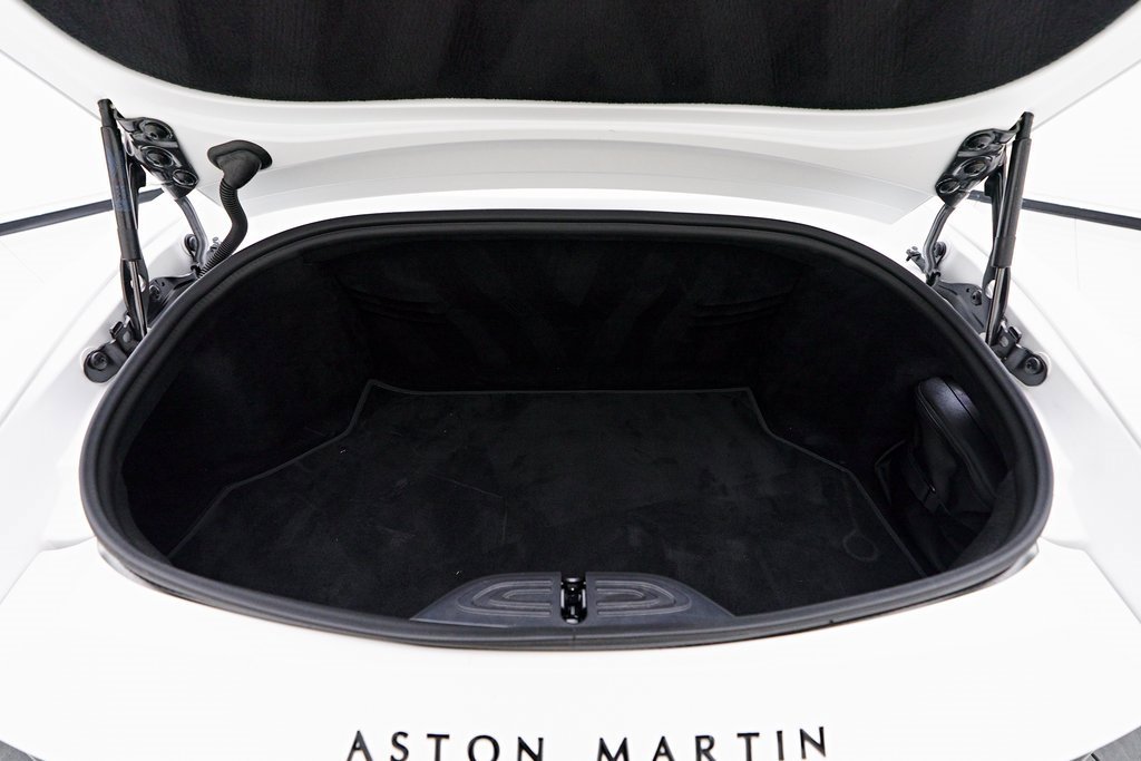 Used 2023 Aston Martin V8 Vantage Roadster image 28