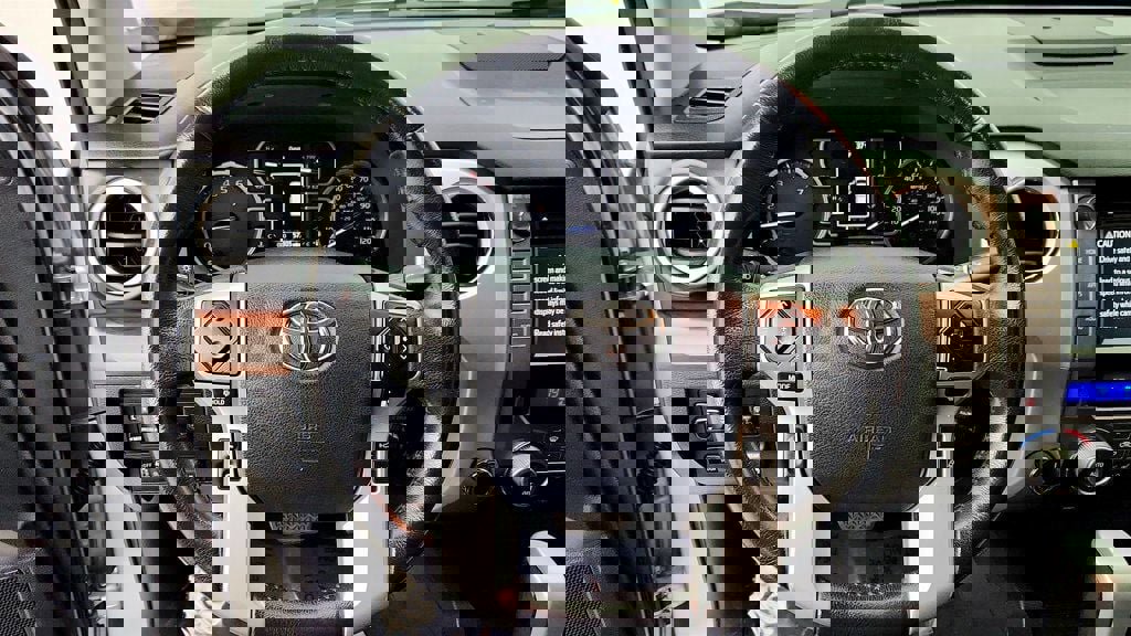 Used 2018 Toyota Tundra Limited AWD/4WD image 14