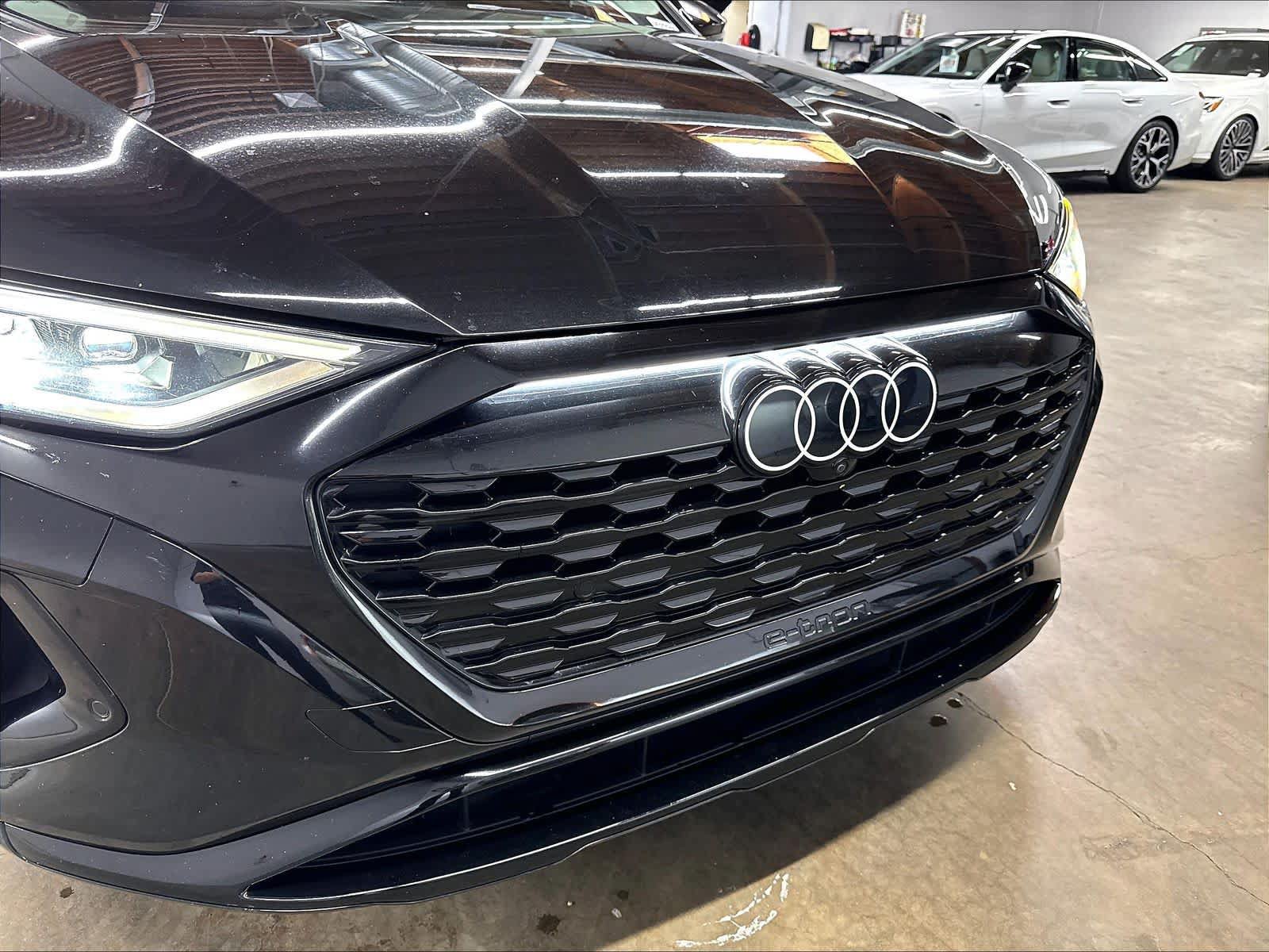 Certified 2024 Audi Q8 e-tron Premium Plus w/ Prestige Package AWD/4WD image 31