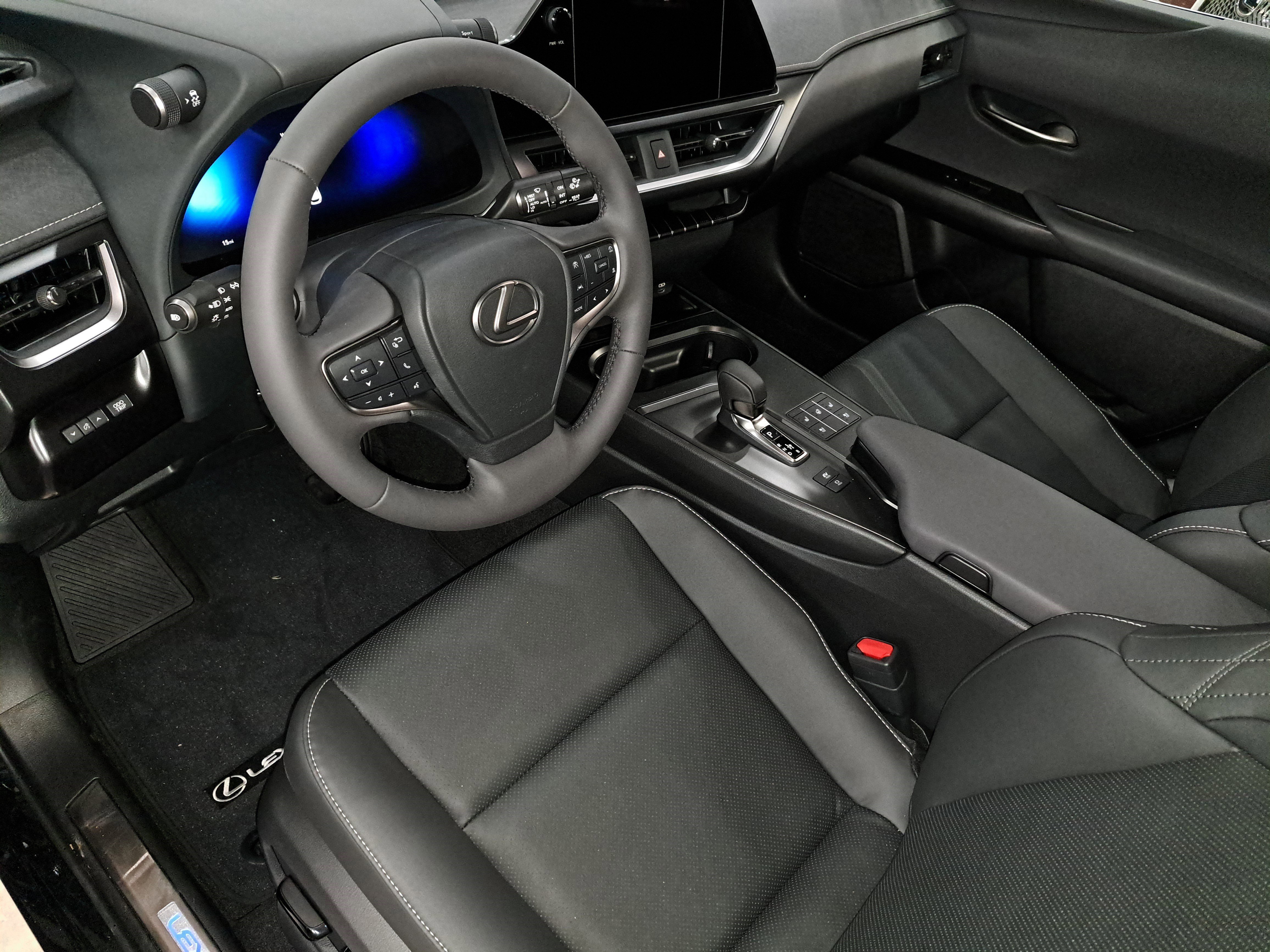 New 2025 Lexus UX 300h FWD image 16