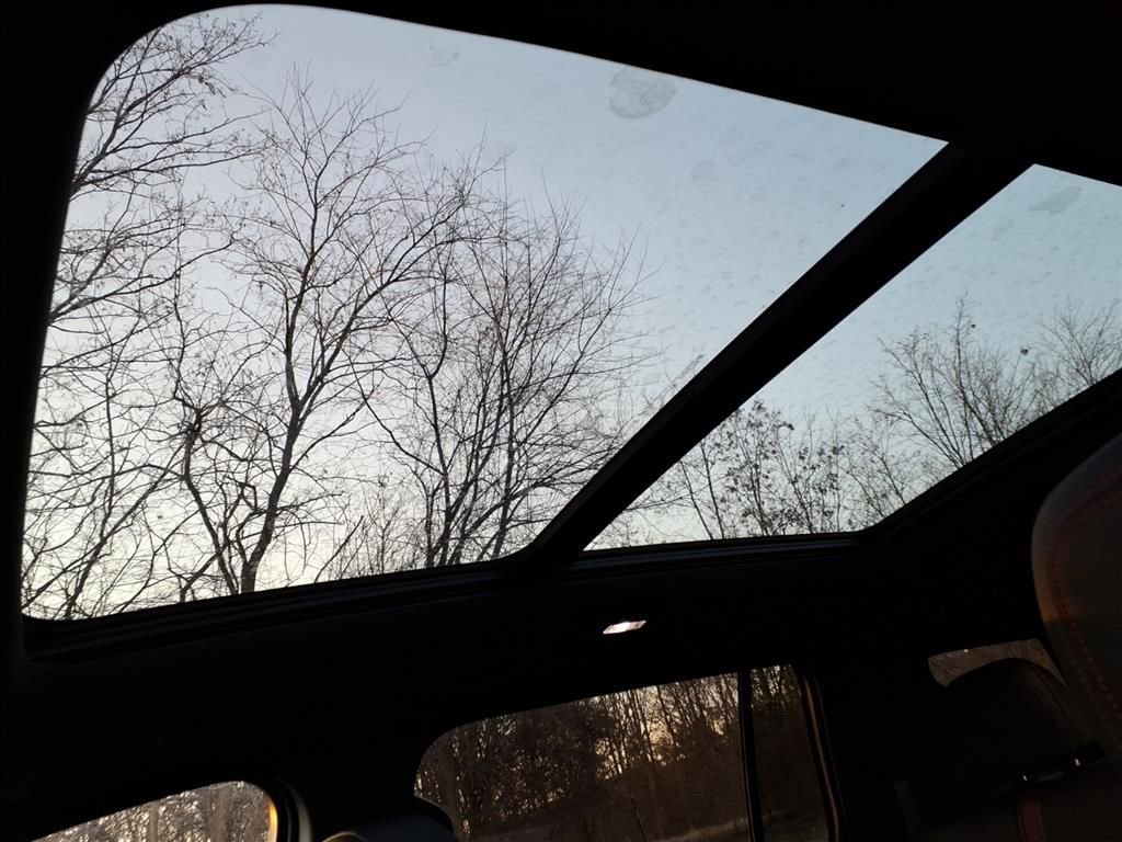 New 2026 Chevrolet Traverse RS image 25