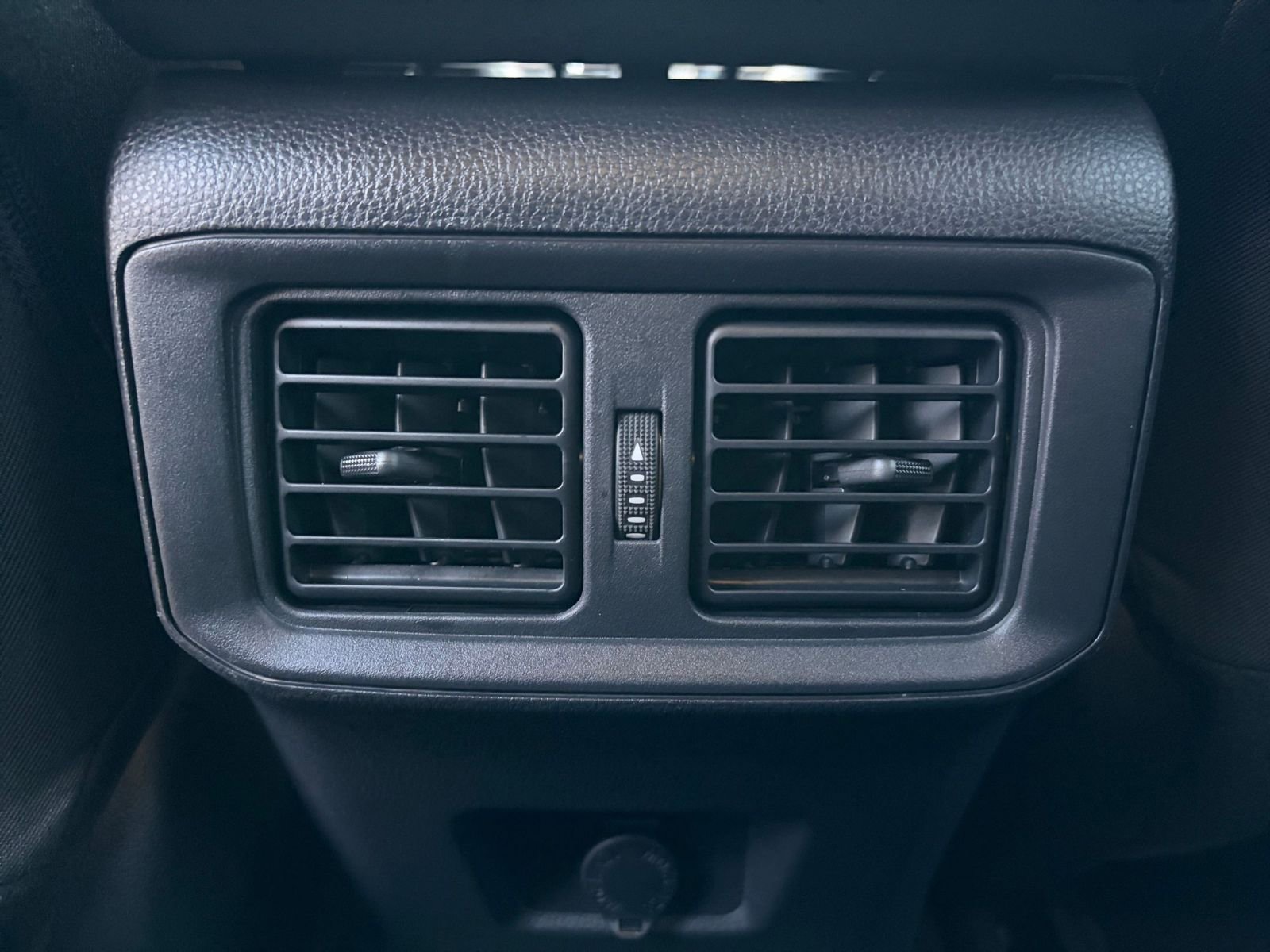 Used 2025 Toyota RAV4 LE image 23