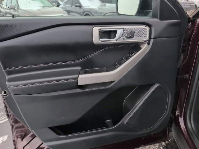 Used 2022 Ford Explorer Limited w/ Equipment Group 301A image 39