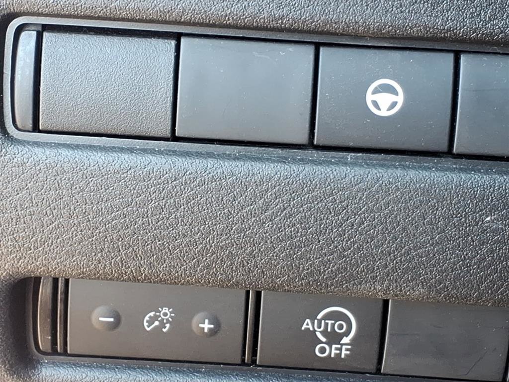 Used 2023 Nissan Rogue SV image 21