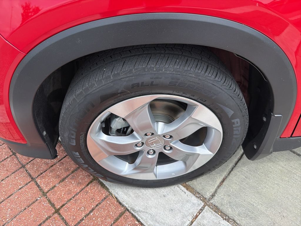 Used 2017 Honda HR-V EX image 9
