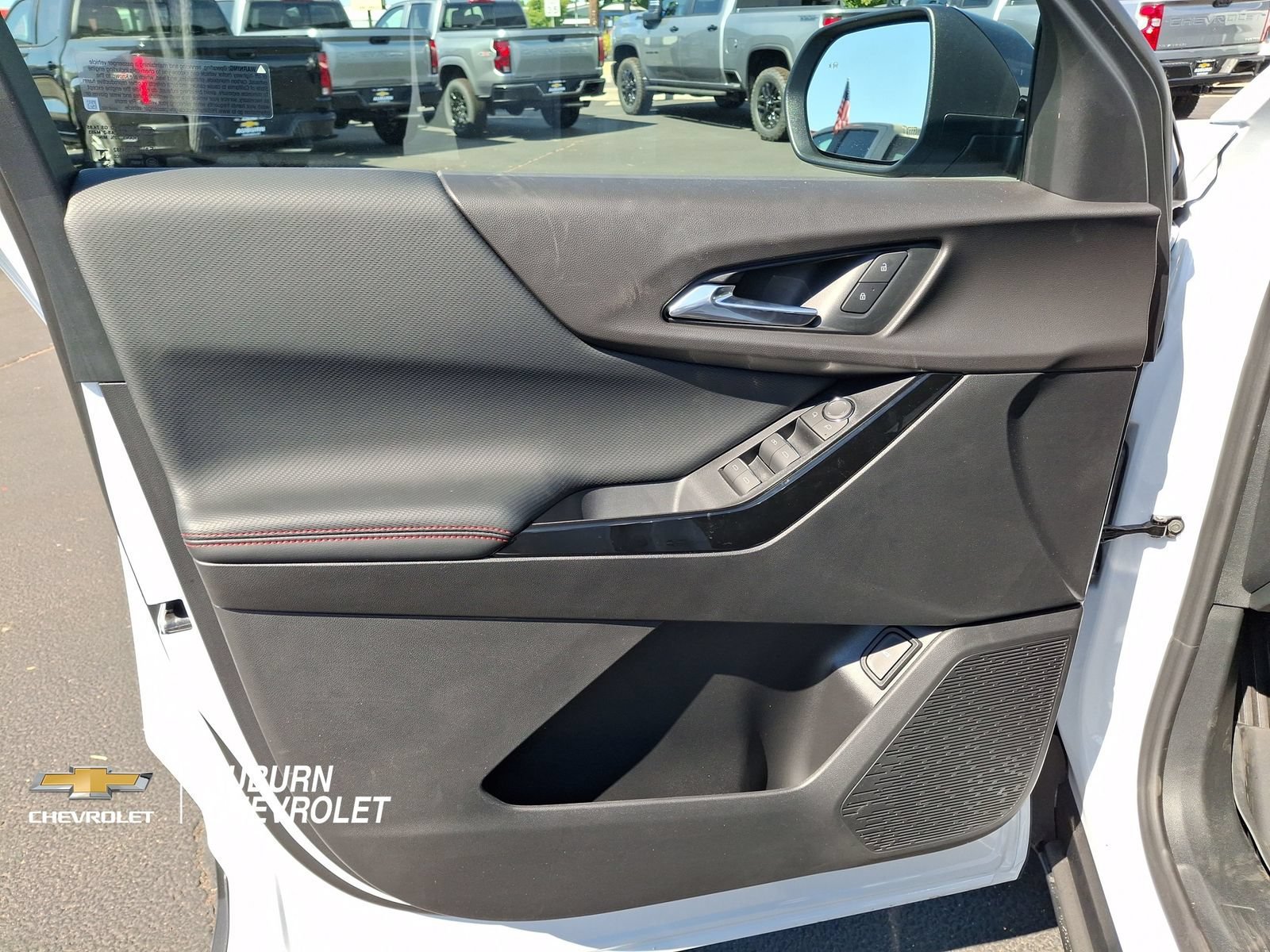 New 2027 Chevrolet Equinox RS w/ LPO, Floor Liner Package AWD/4WD image 13