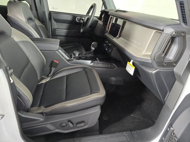 New 2025 Ford Bronco Outer Banks AWD/4WD image 12