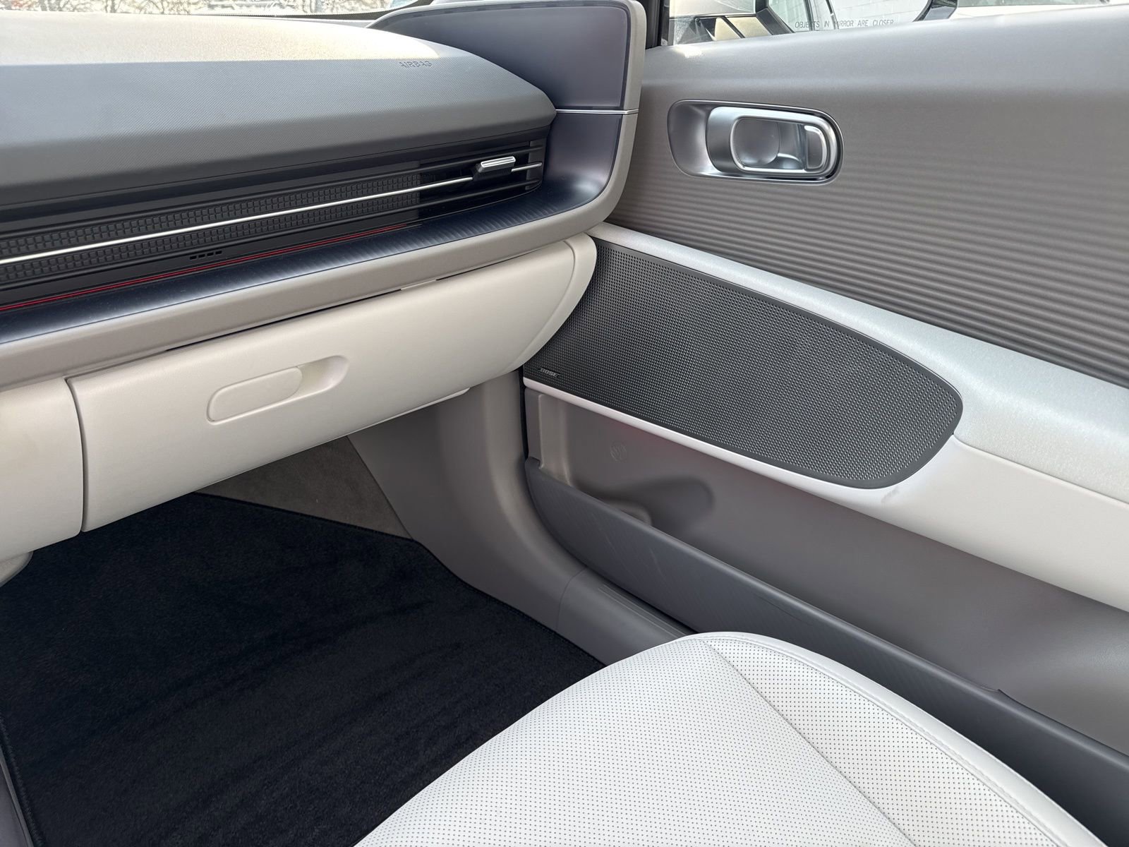 Used 2025 Hyundai Ioniq 6 Limited image 30