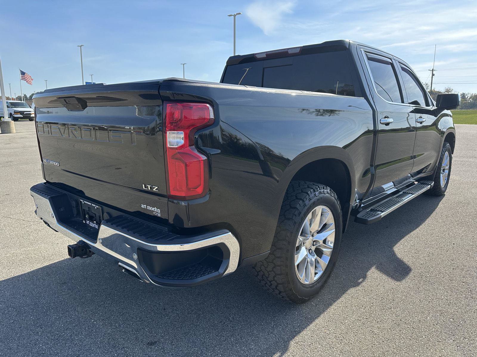 Used 2020 Chevrolet Silverado 1500 LTZ w/ LTZ Premium Package AWD/4WD image 7