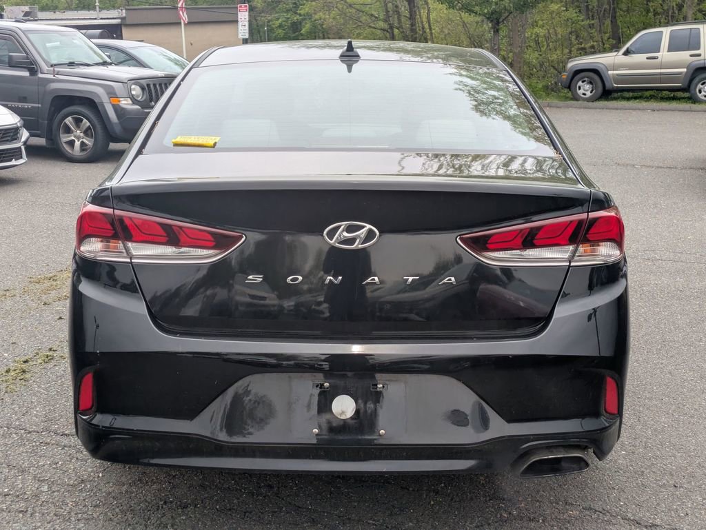Used 2018 Hyundai Sonata SEL w/ Cargo Package FWD image 3