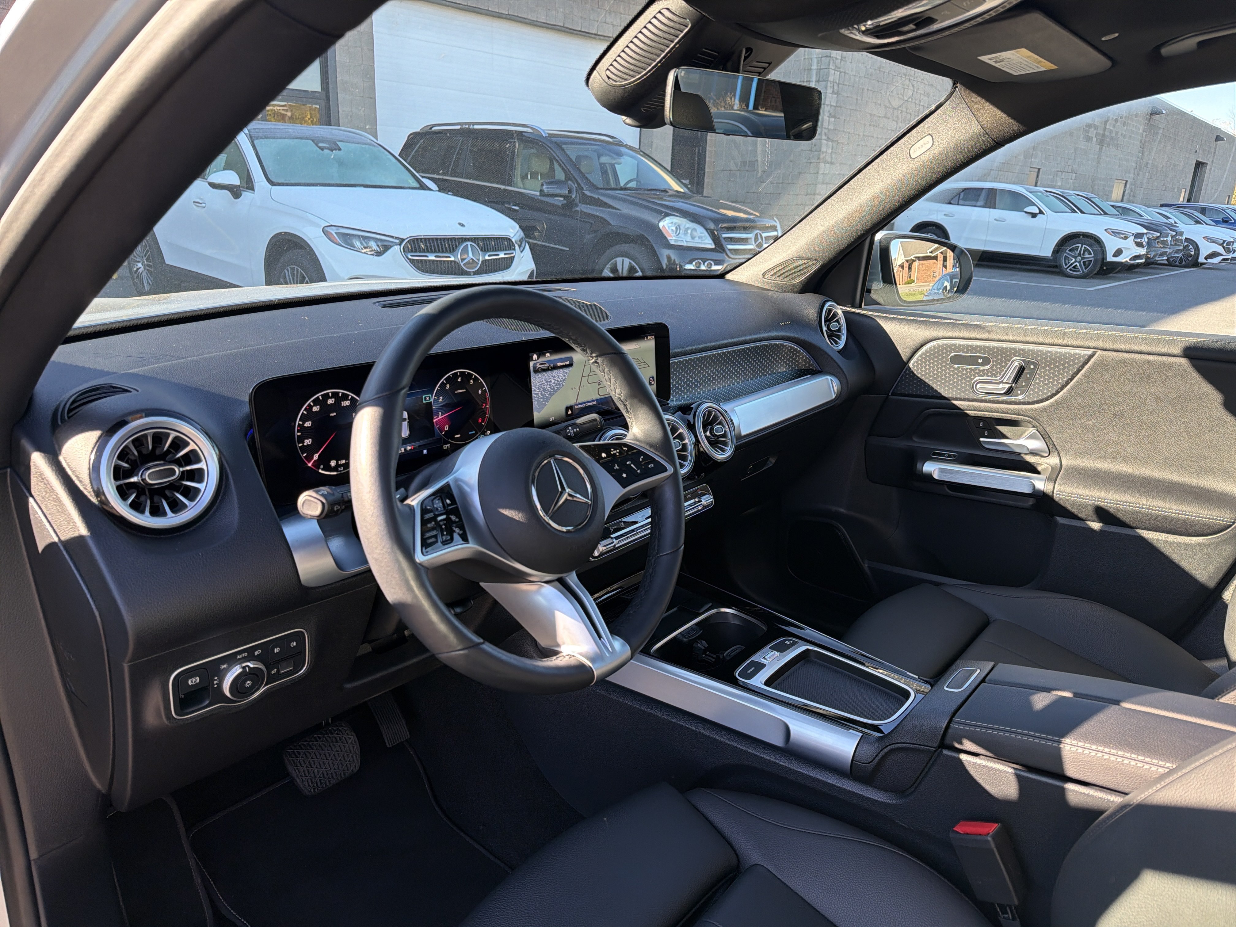 Certified 2025 Mercedes-Benz GLB 250 4MATIC image 9