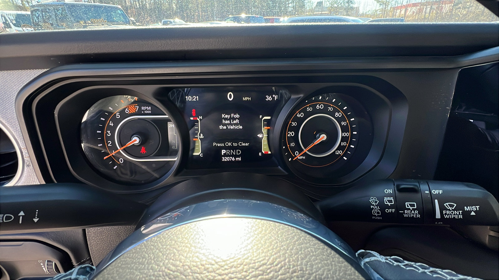 Used 2025 Jeep Wrangler Sahara image 28
