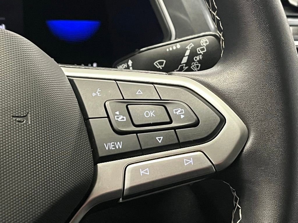 Used 2022 Volkswagen Tiguan SE w/ Panoramic Sunroof Package image 27