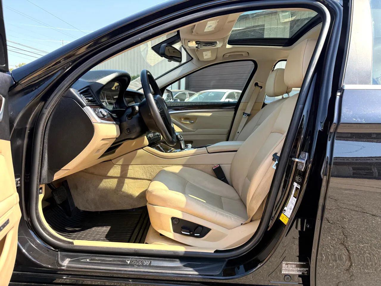 Used 2013 BMW 528i Sedan RWD image 11