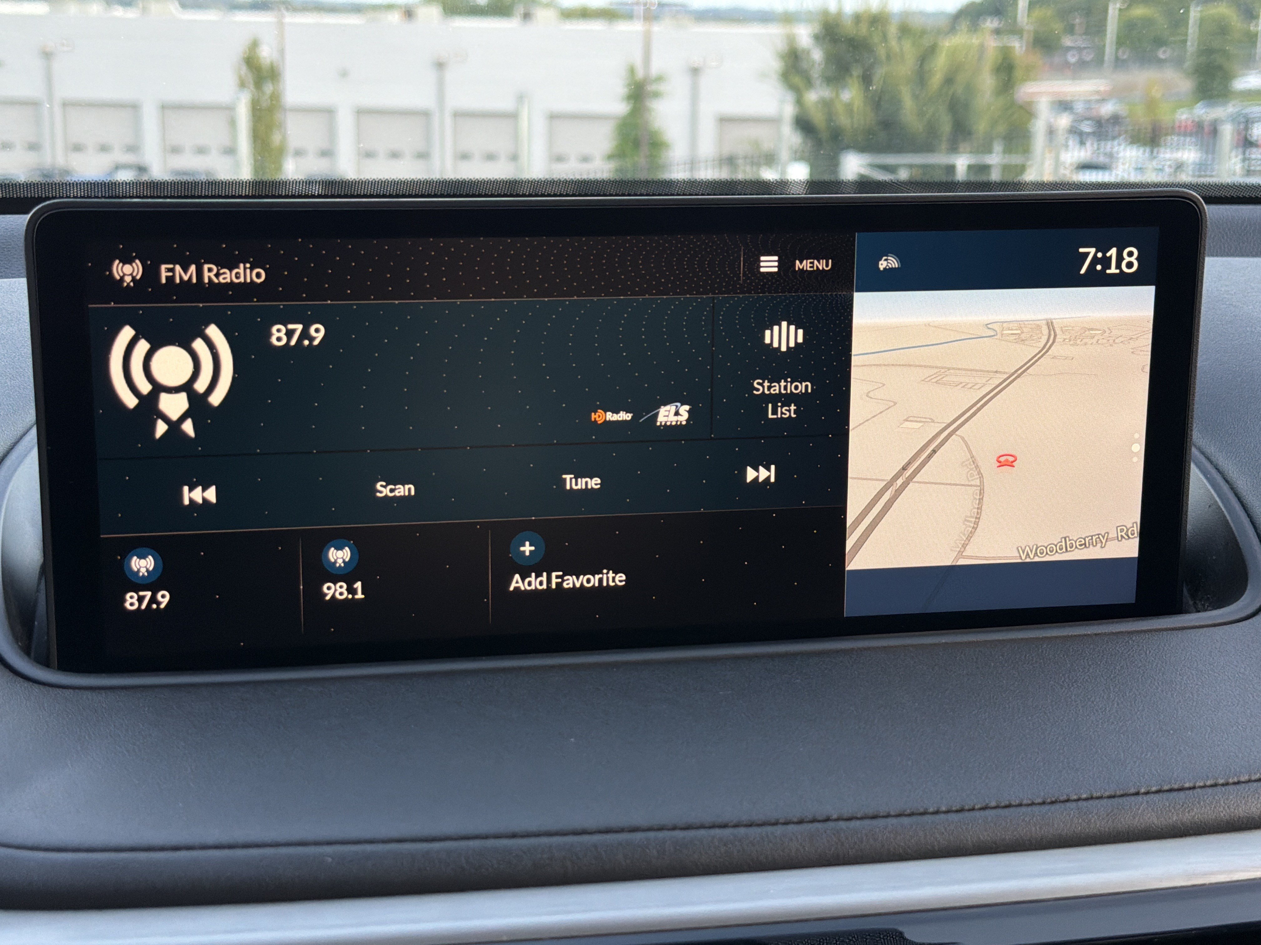 Certified 2023 Acura MDX w/ Technology Package FWD image 23