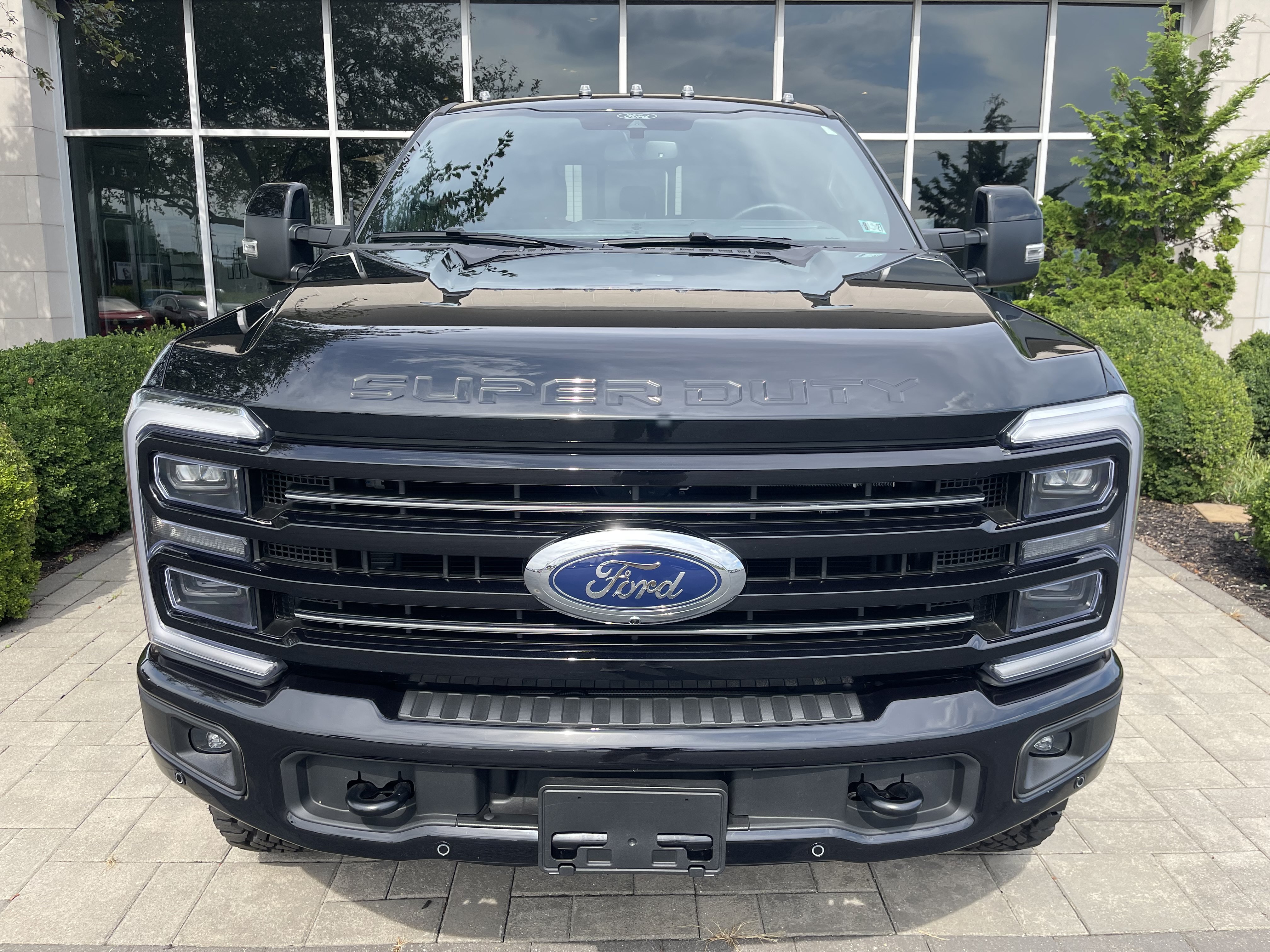Used 2026 Ford F350 Platinum w/ Tremor Off-Road Package AWD/4WD image 2