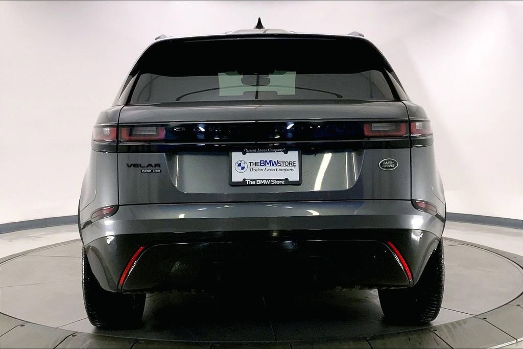 Used 2018 Land Rover Range Rover Velar R-Dynamic HSE image 3