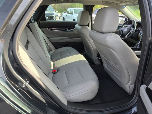 Used 2015 Cadillac XTS Luxury w/ Driver Awareness Package image 17