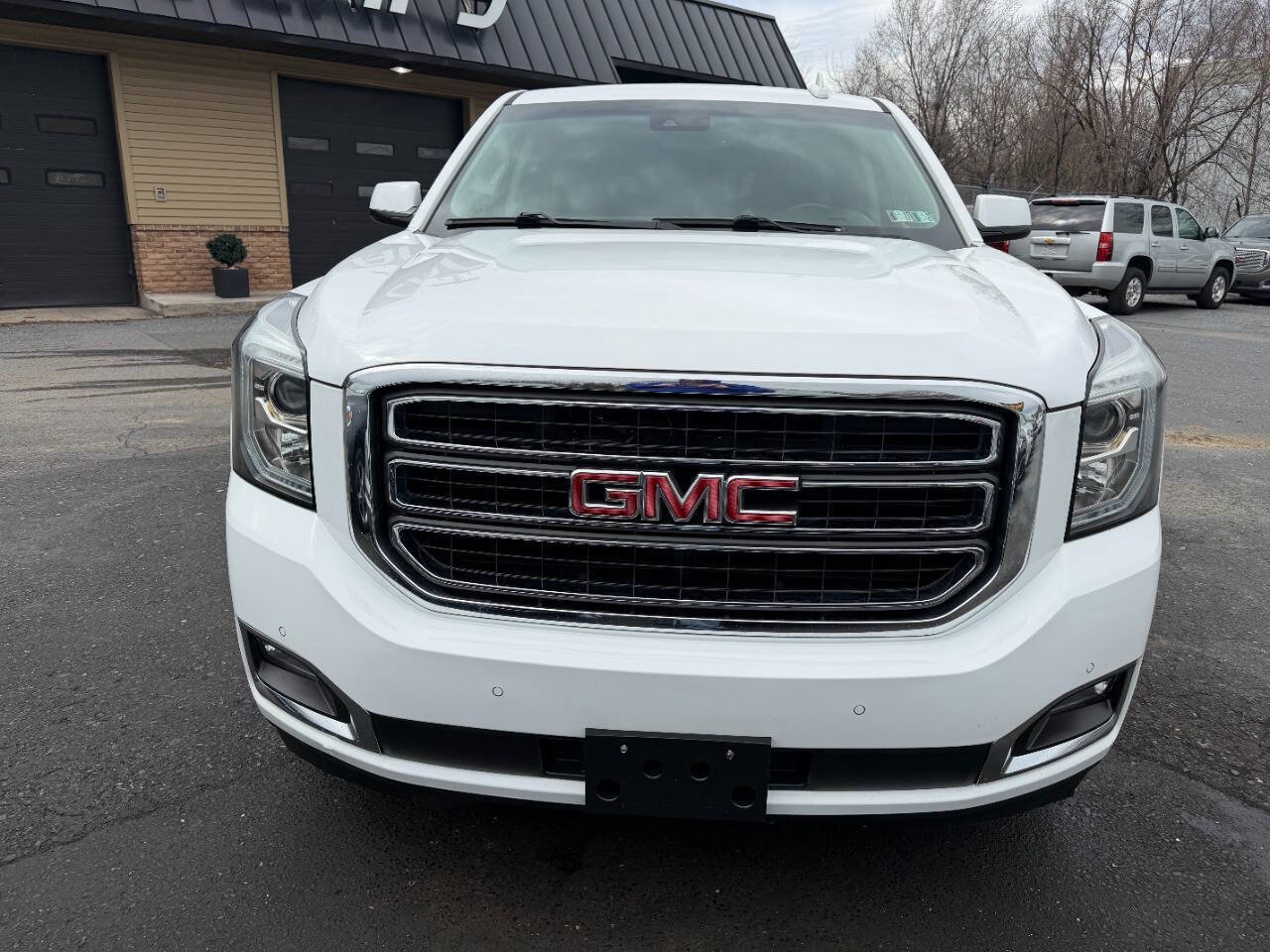 Used 2019 GMC Yukon XL SLT w/ Open Road Package image 4