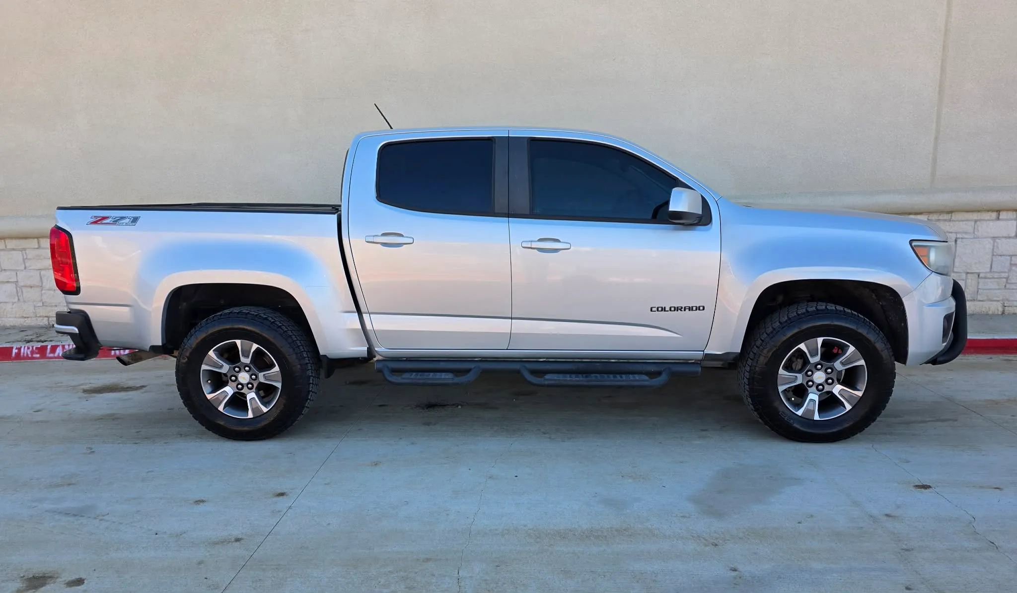 Used 2016 Chevrolet Colorado Z71 image 2