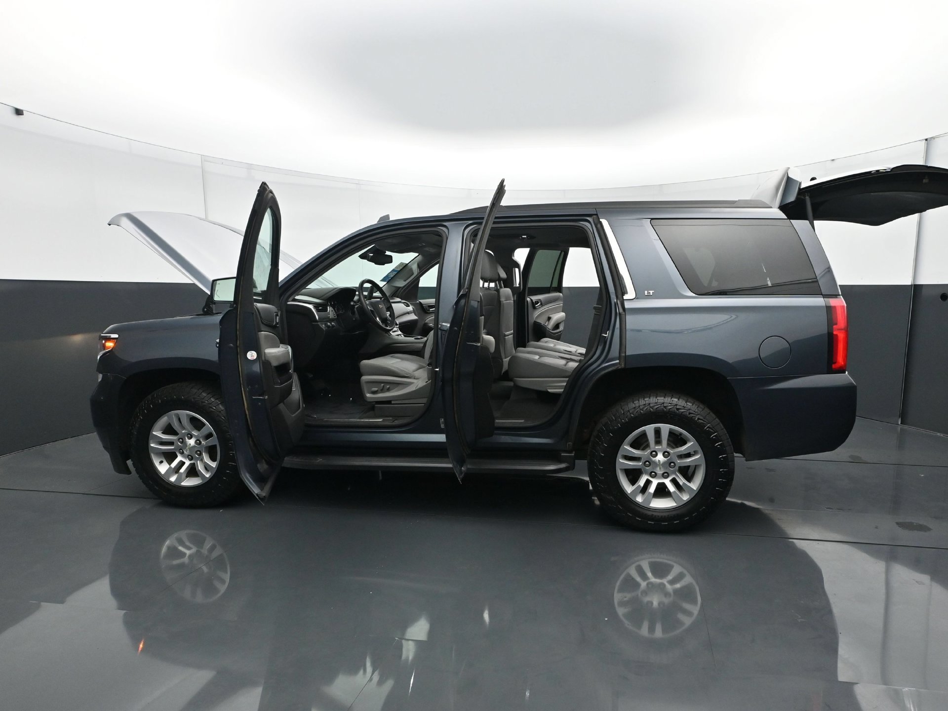 Used 2020 Chevrolet Tahoe LT AWD/4WD image 34