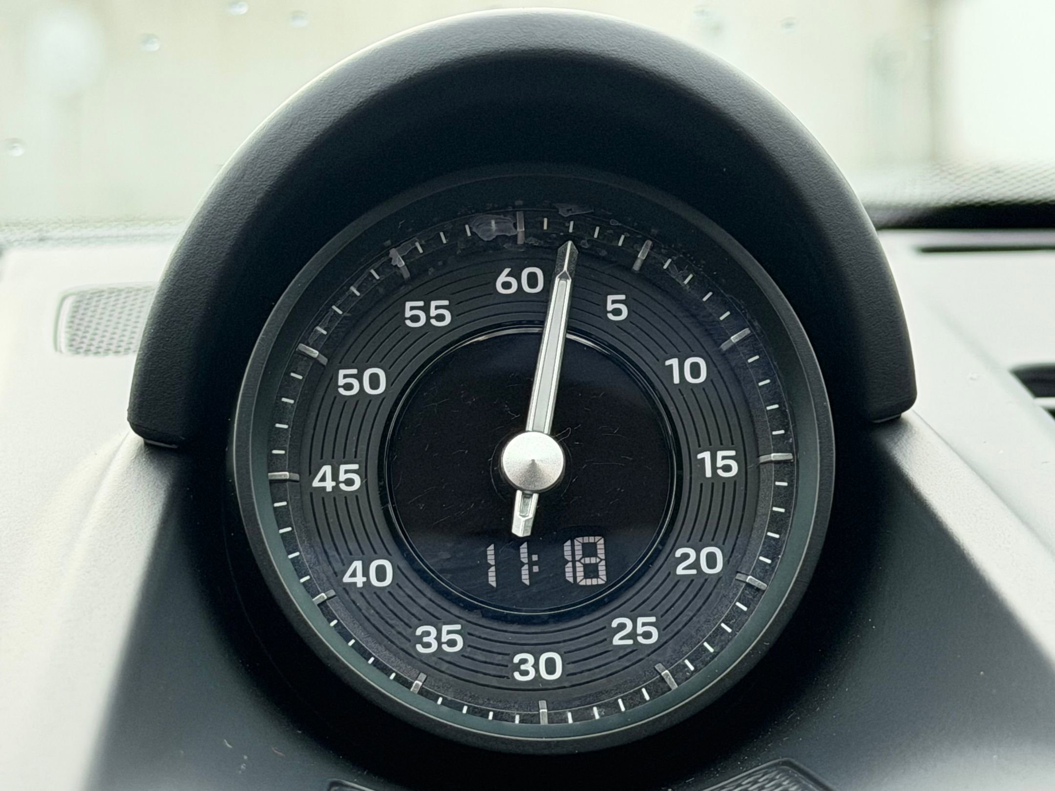 Certified 2025 Porsche 911 Carrera 4 GTS image 28