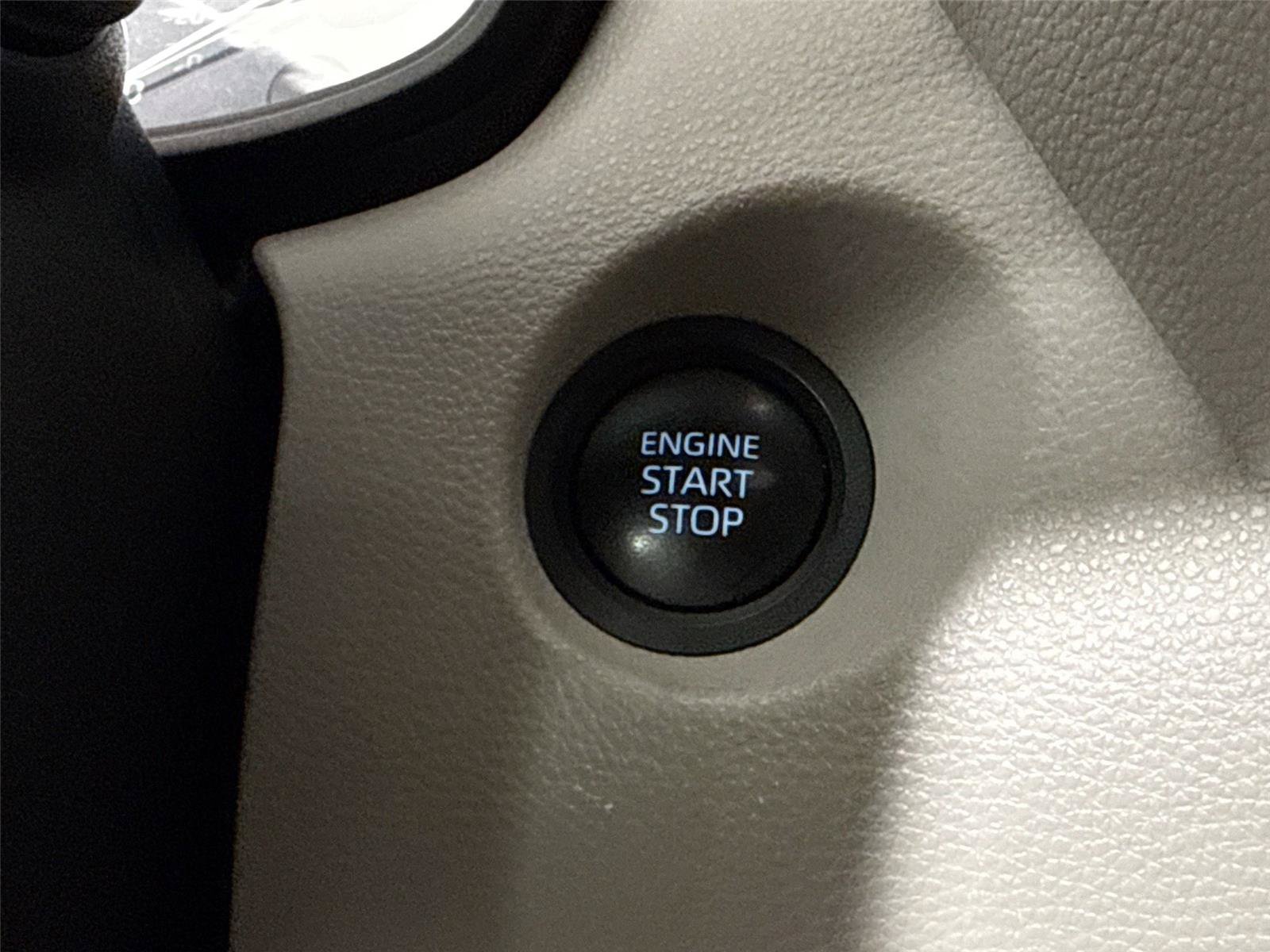 Used 2024 Toyota Corolla Cross LE w/ Moonroof Package FWD image 20