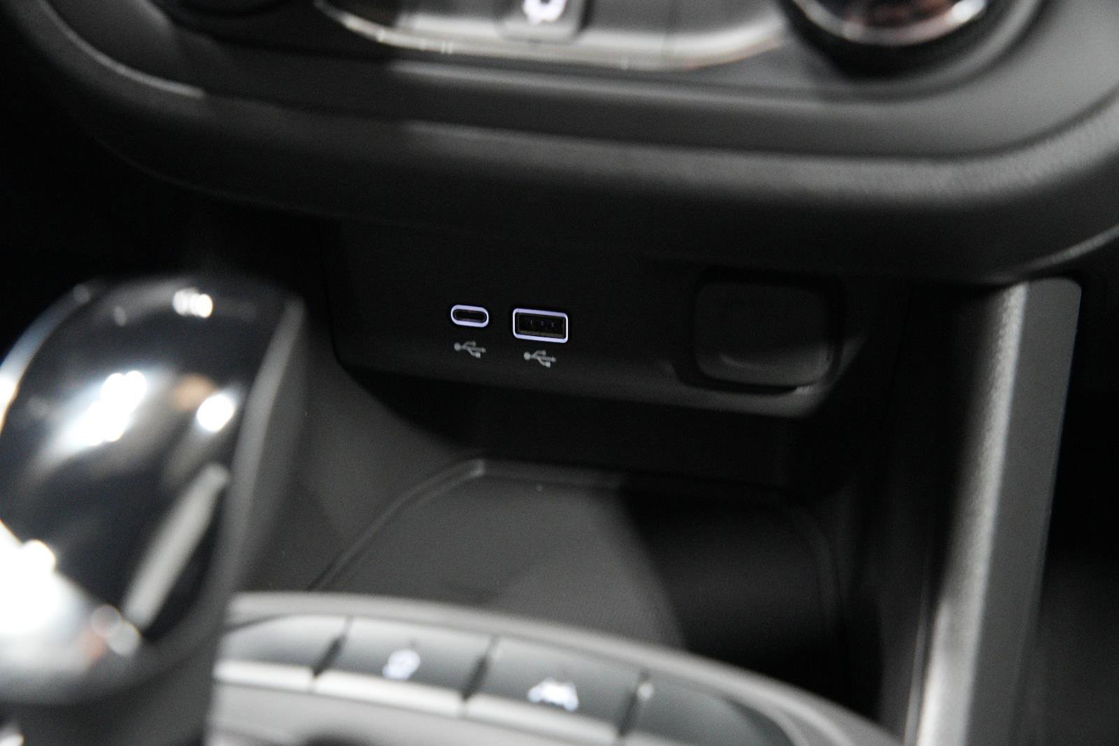 New 2025 Buick Envista Preferred image 36