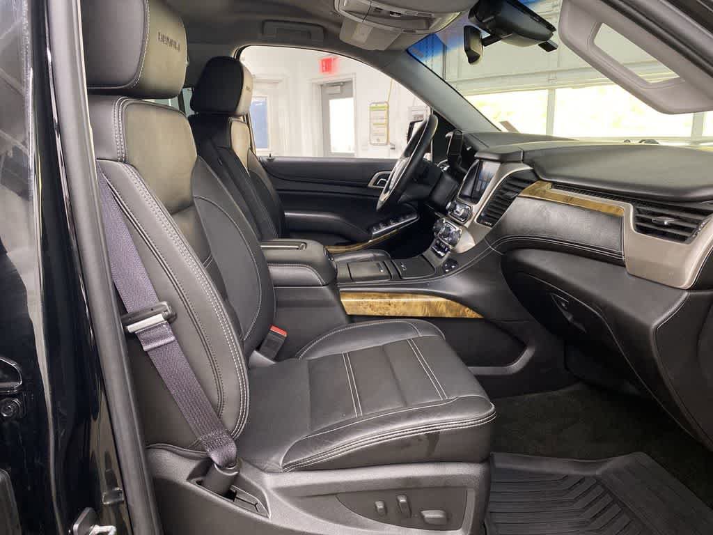 Used 2017 GMC Yukon Denali AWD/4WD image 18