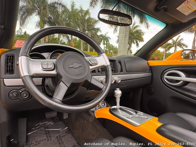 Used 2005 Chevrolet SSR w/ Preferred Equipment Group RWD image 32