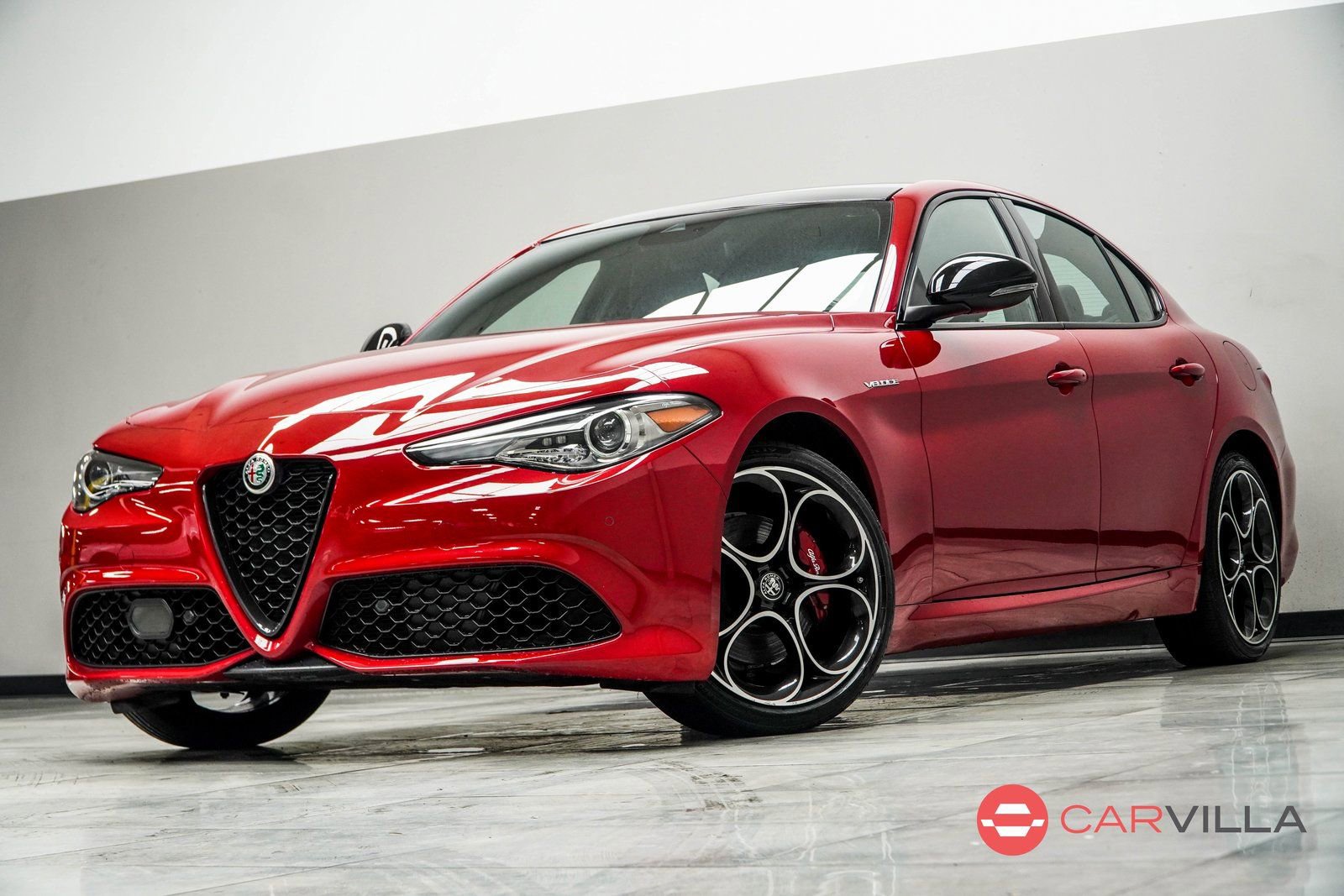 Used 2022 Alfa Romeo Giulia Veloce image 1