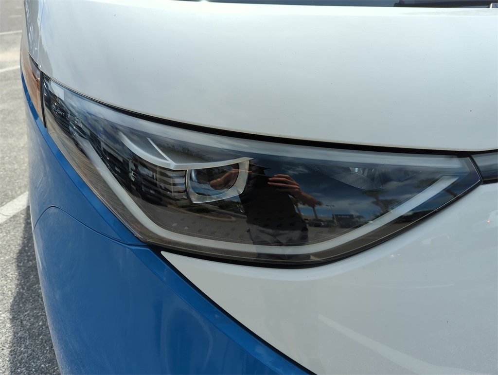 New 2025 Volkswagen ID. Buzz Pro S Plus image 13