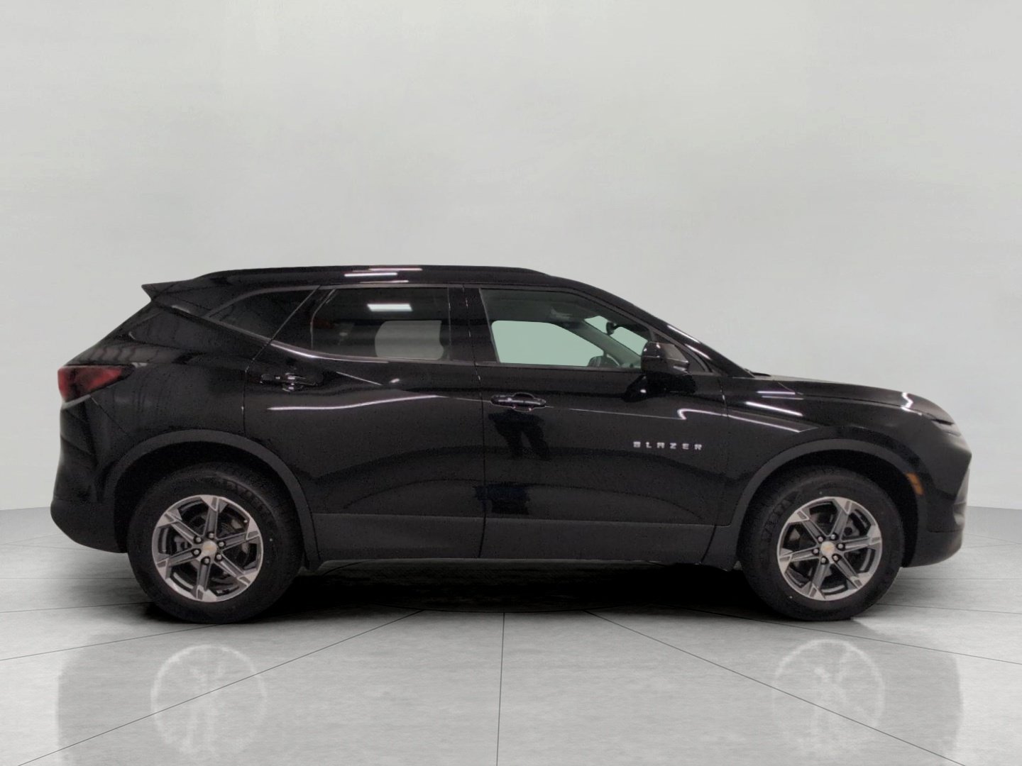 Certified 2023 Chevrolet Blazer LT w/ Convenience Package AWD/4WD image 12