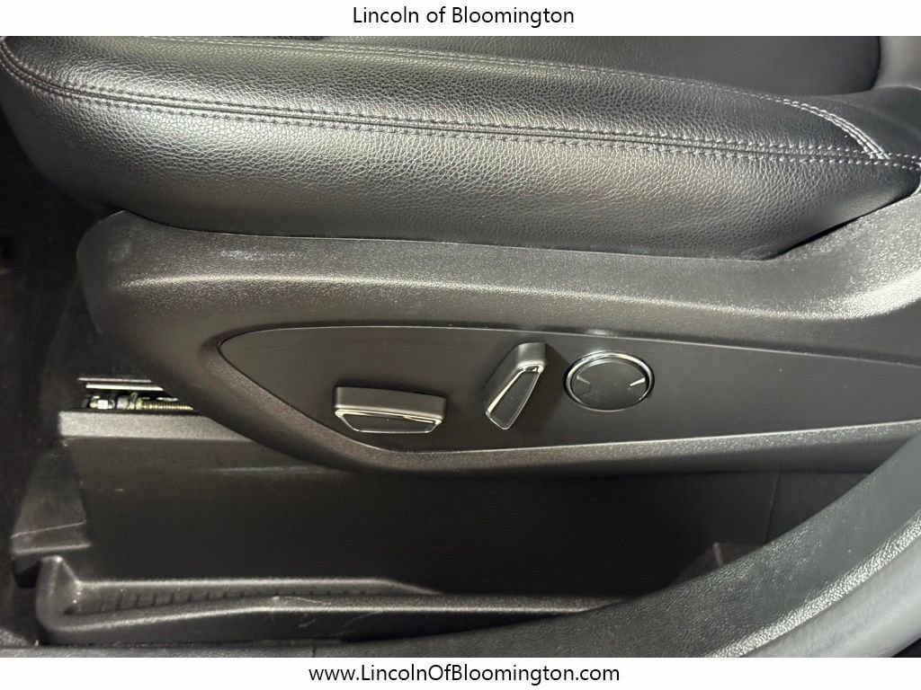 Used 2023 Lincoln Nautilus AWD w/ Premium Package image 20