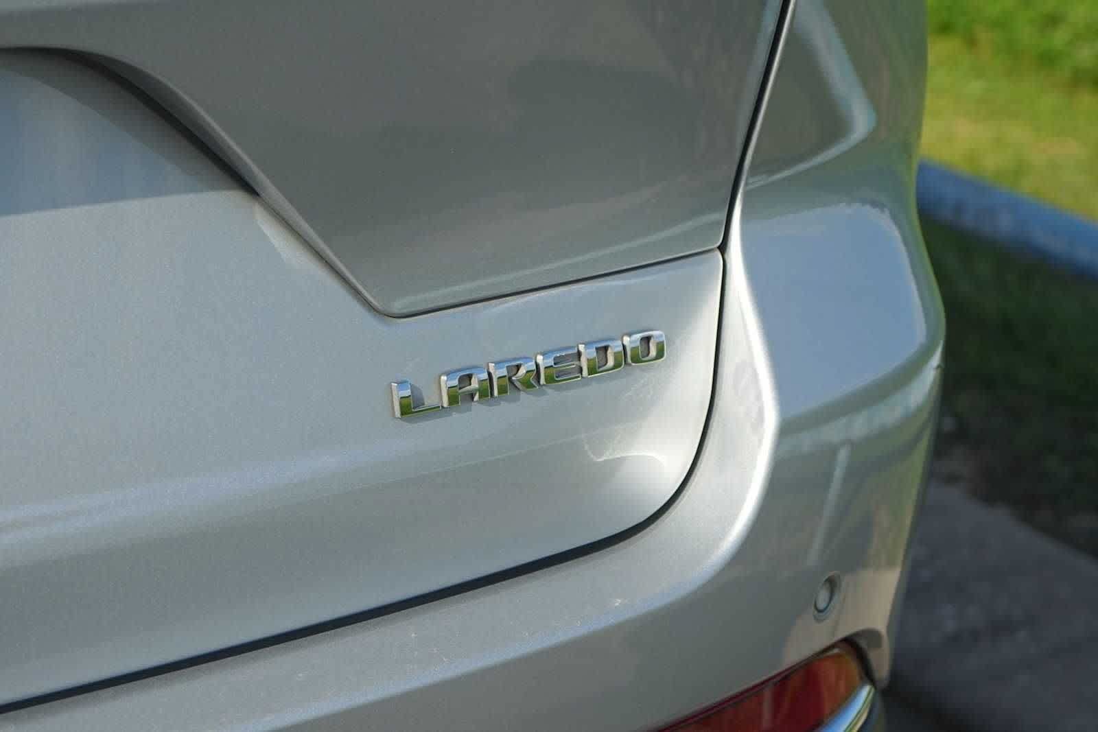 Used 2024 Jeep Grand Cherokee Laredo RWD image 8