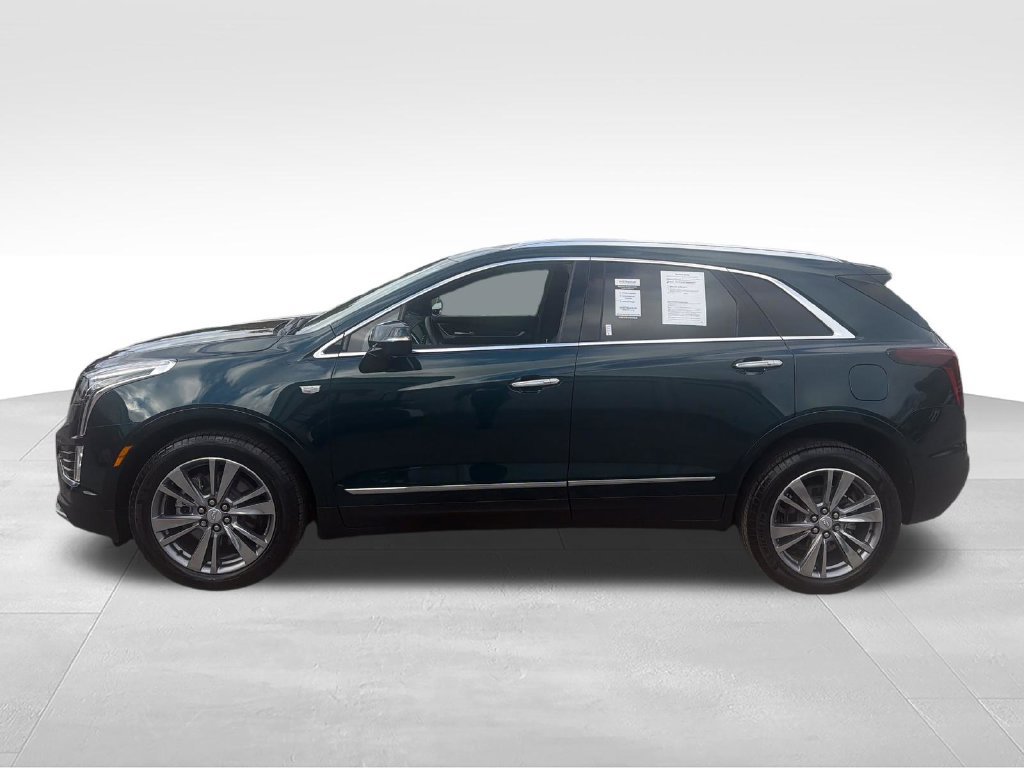 Used 2025 Cadillac XT5 Premium Luxury AWD/4WD image 3
