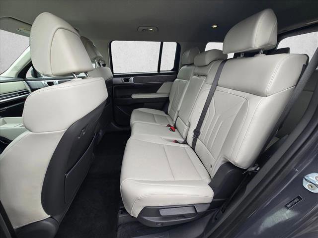 Used 2026 Hyundai Santa Fe SEL FWD image 16