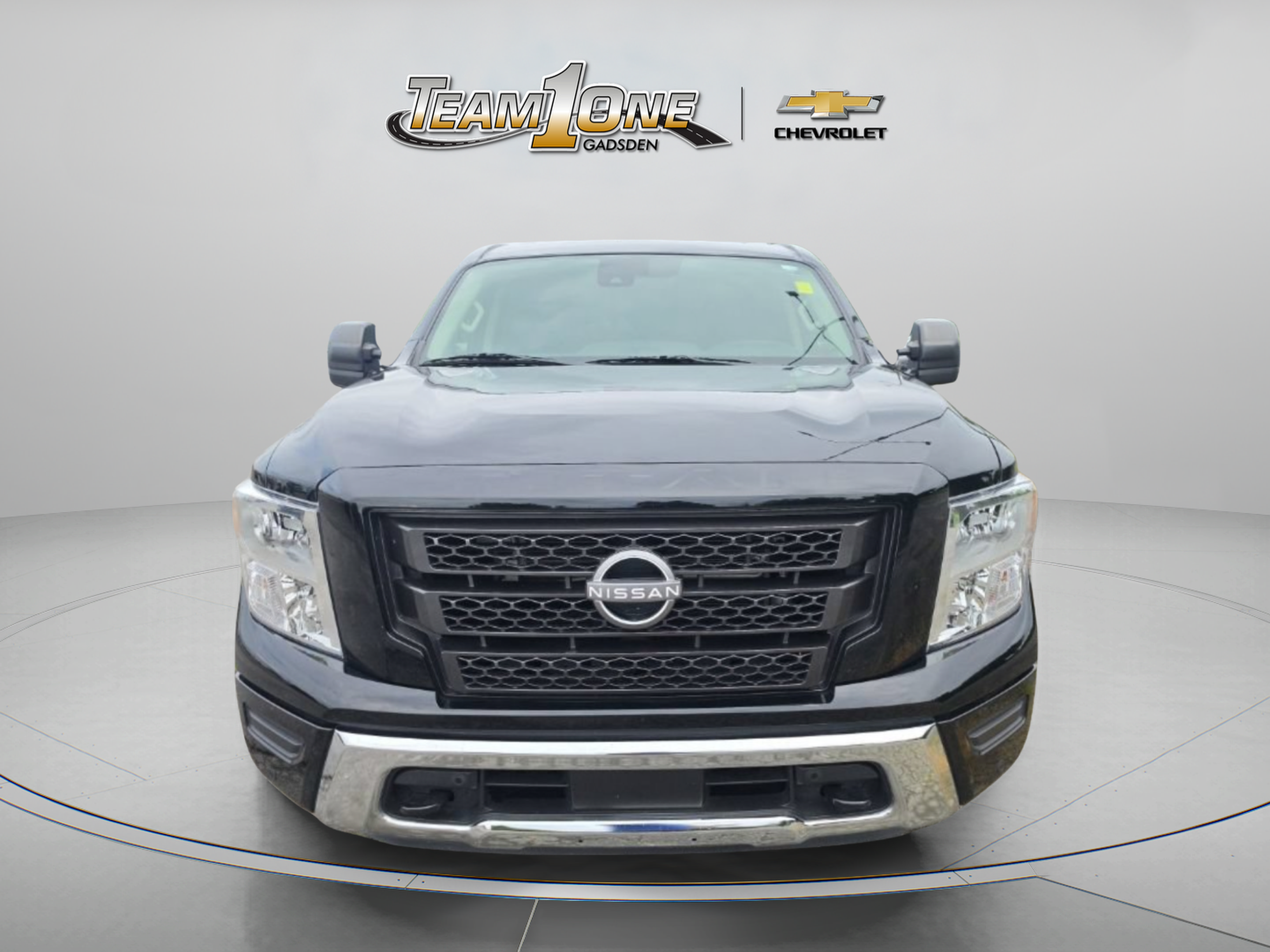 Used 2024 Nissan Titan SV w/ SV Convenience Package AWD/4WD image 2