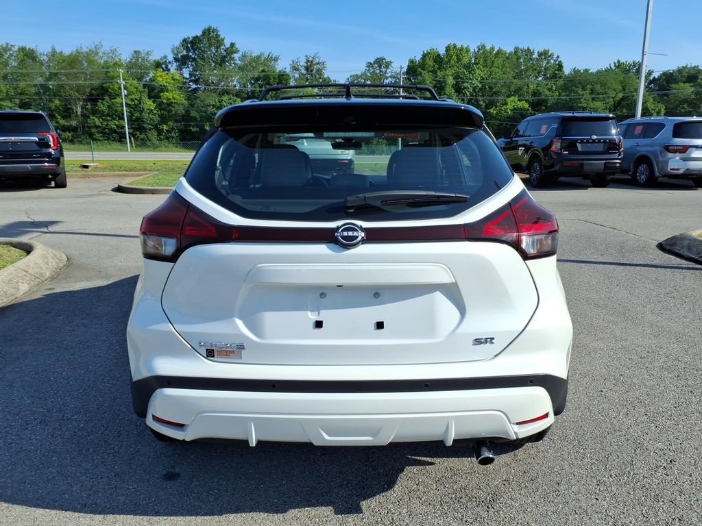 Certified 2024 Nissan Kicks SR w/ SR Premium Package FWD image 15