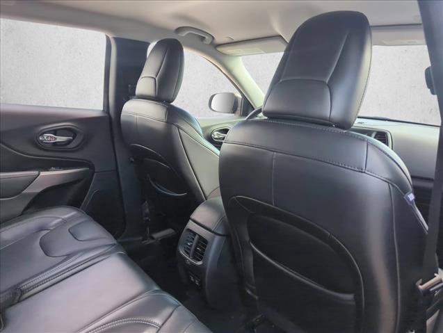 Used 2021 Jeep Cherokee Latitude Lux image 18