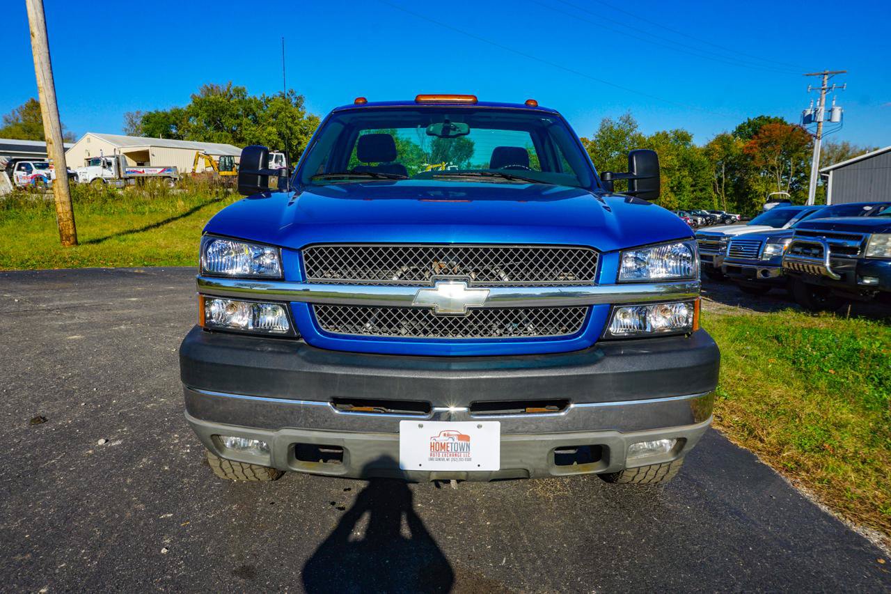 Used 2004 Chevrolet Silverado 2500 LS w/ Snow Plow Prep Package AWD/4WD image 12