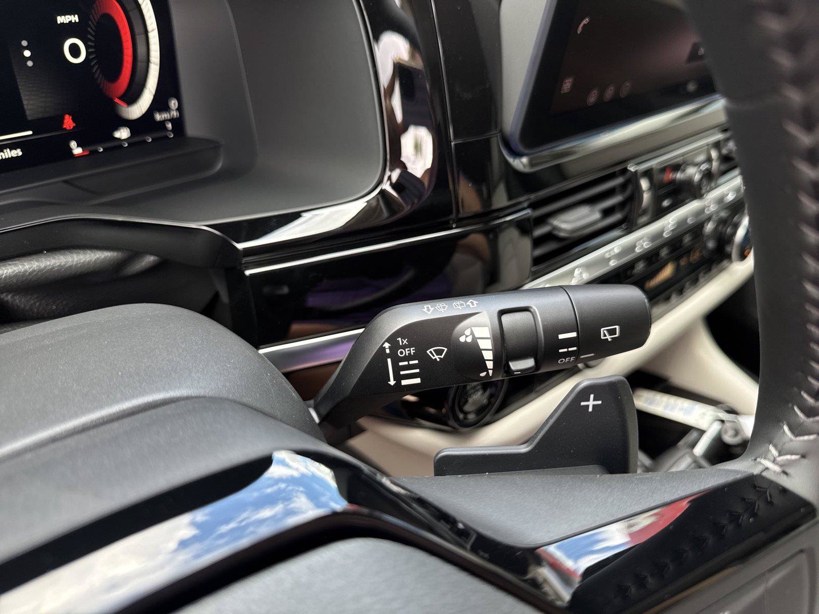 New 2026 Nissan Pathfinder SL FWD image 17