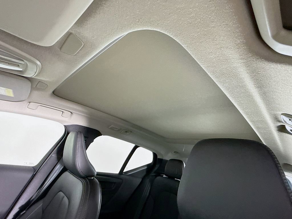 New 2026 Volvo XC40 B5 Core image 22