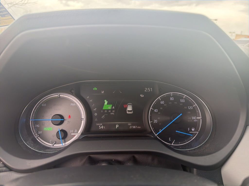 Used 2024 Toyota Venza LE AWD/4WD image 14