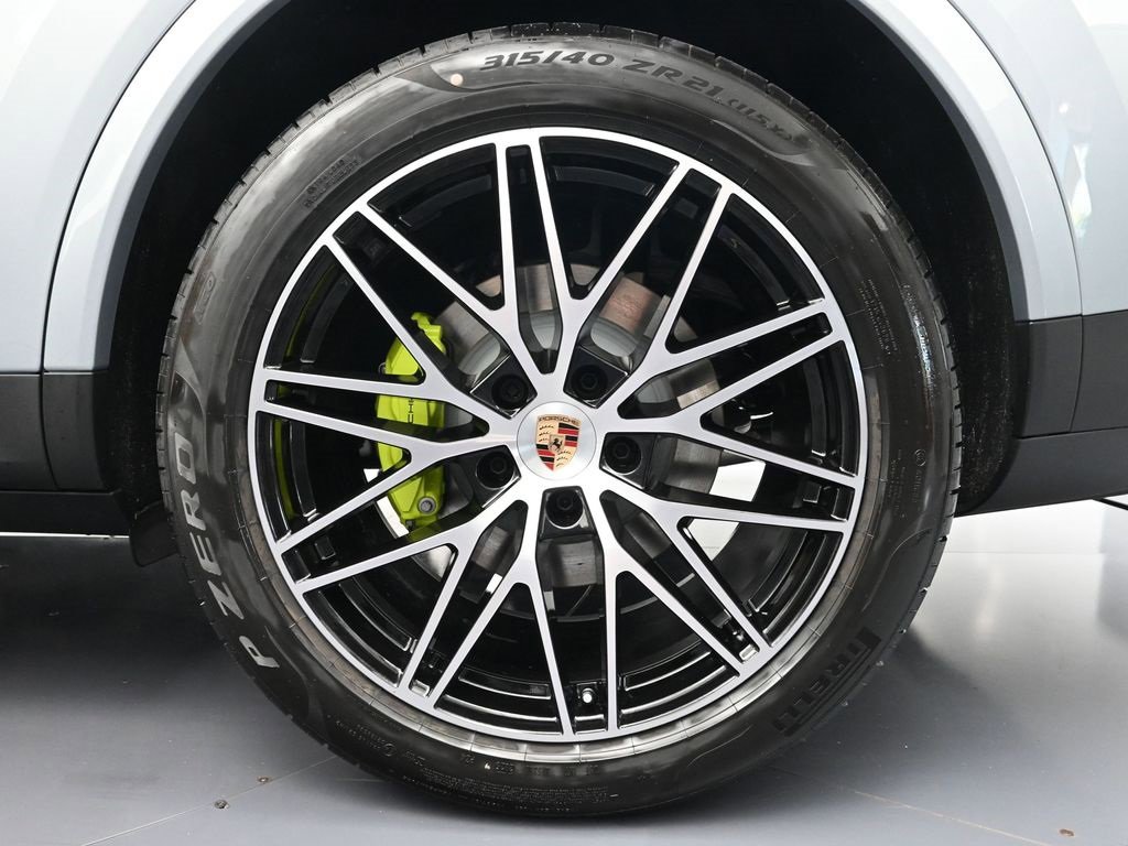 New 2026 Porsche Cayenne E-Hybrid Coupe image 23