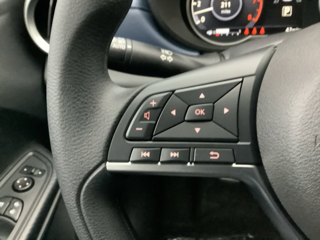 Used 2025 Nissan Versa SV w/ Trunk Package image 21