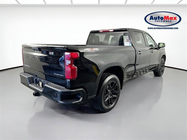 Used 2023 Chevrolet Silverado 1500 Custom image 2