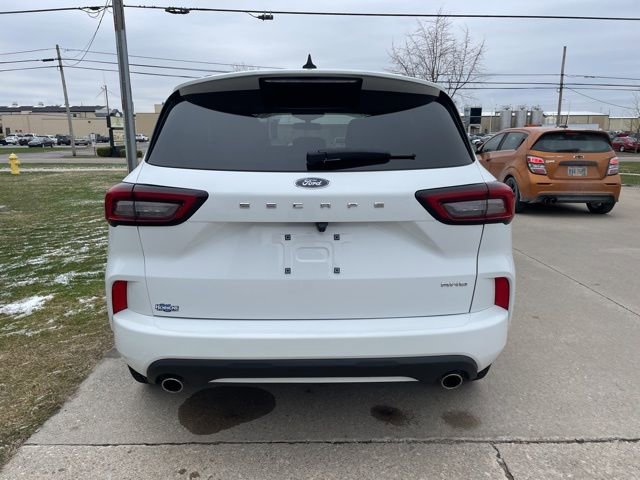 Used 2023 Ford Escape ST-Line image 6