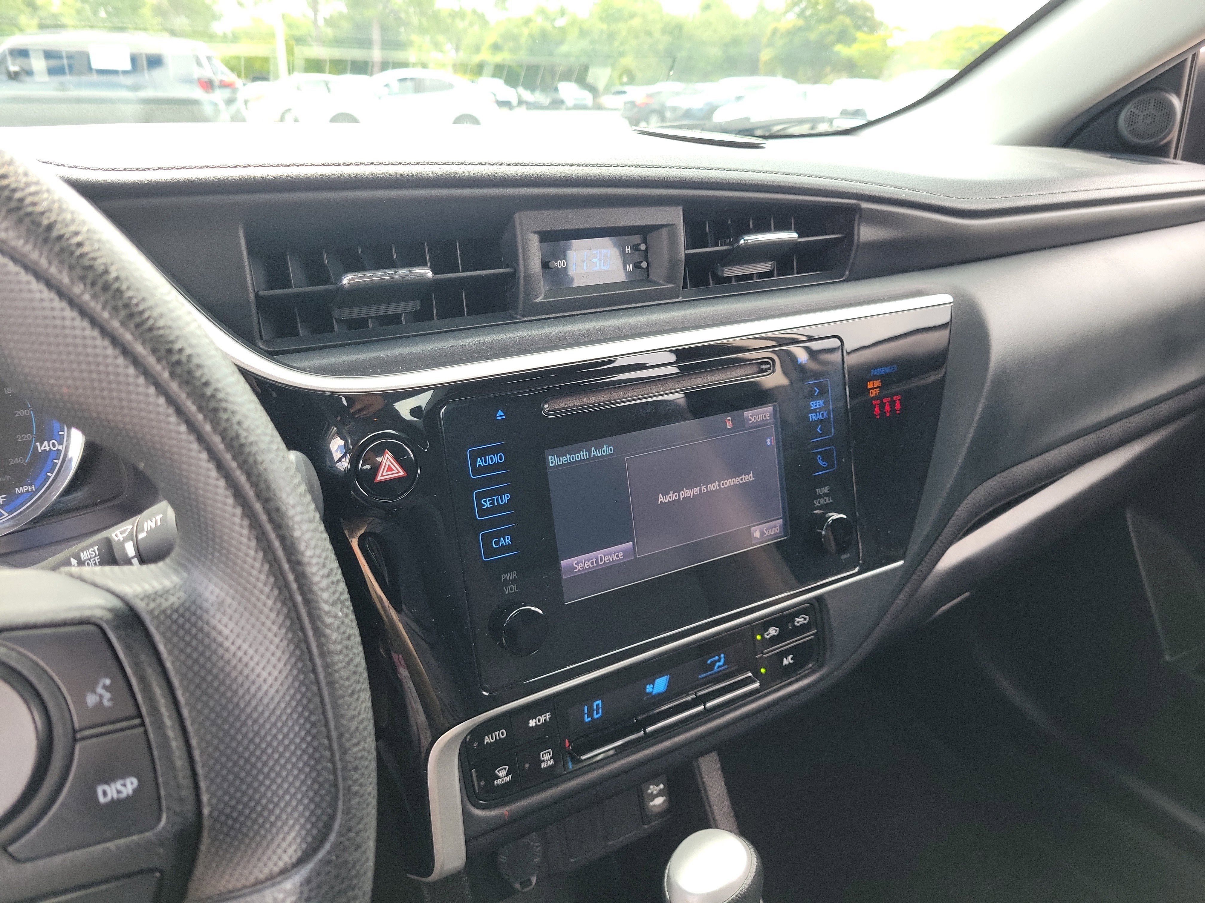 Used 2019 Toyota Corolla LE w/ Carpet Mat Package (TMS) FWD image 28