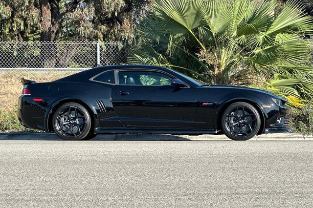 Used 2015 Chevrolet Camaro Z/28 video 2